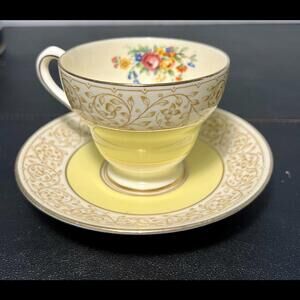 Chelsea England Vintage 1950’s Yellow Wildflowers Bone China Cup Saucer